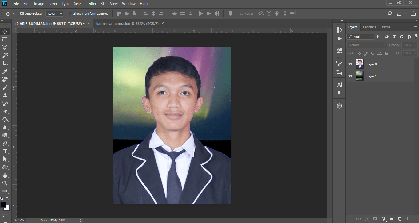 Ilustrasi gambar utama dengan latar aurora